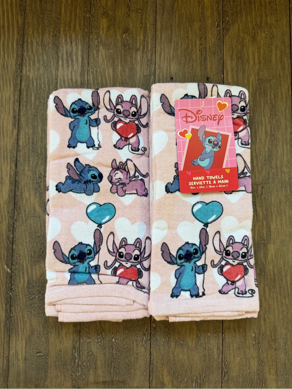 Stitch valentines, two-piece hand towel set
New with tags